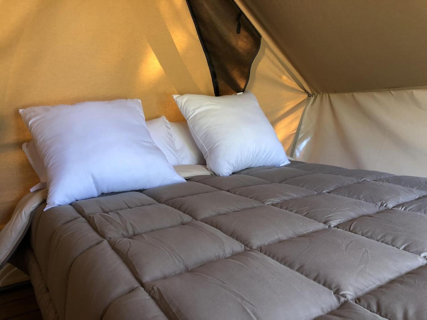 Camping 3 Estrellas Costa Brava ヴァイ・ジョブレガ エクステリア 写真