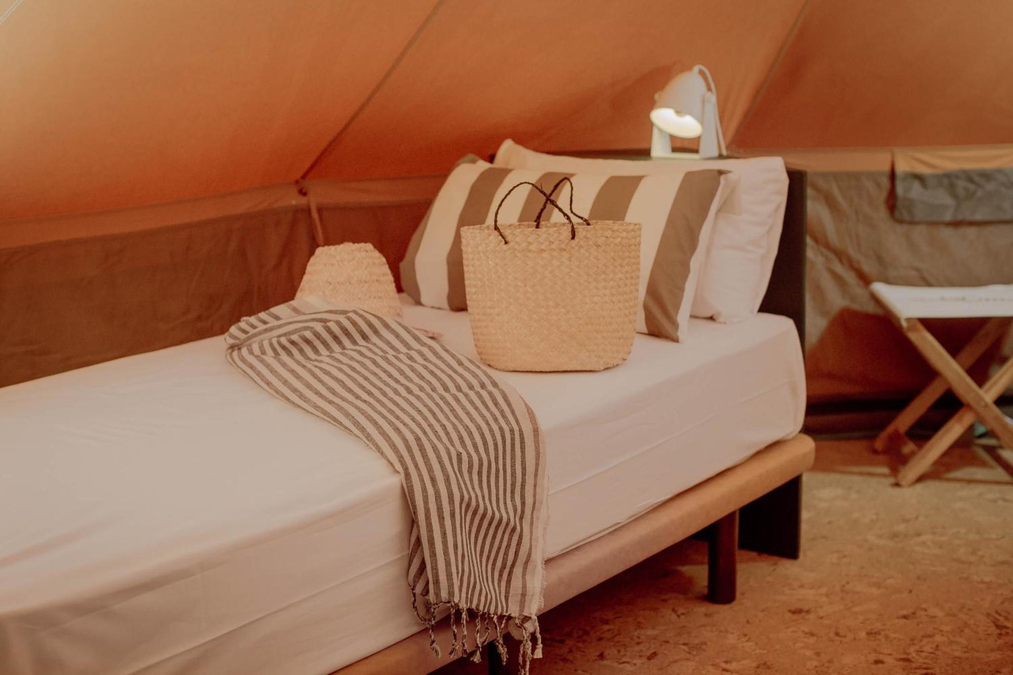 Camping 3 Estrellas Costa Brava ヴァイ・ジョブレガ エクステリア 写真
