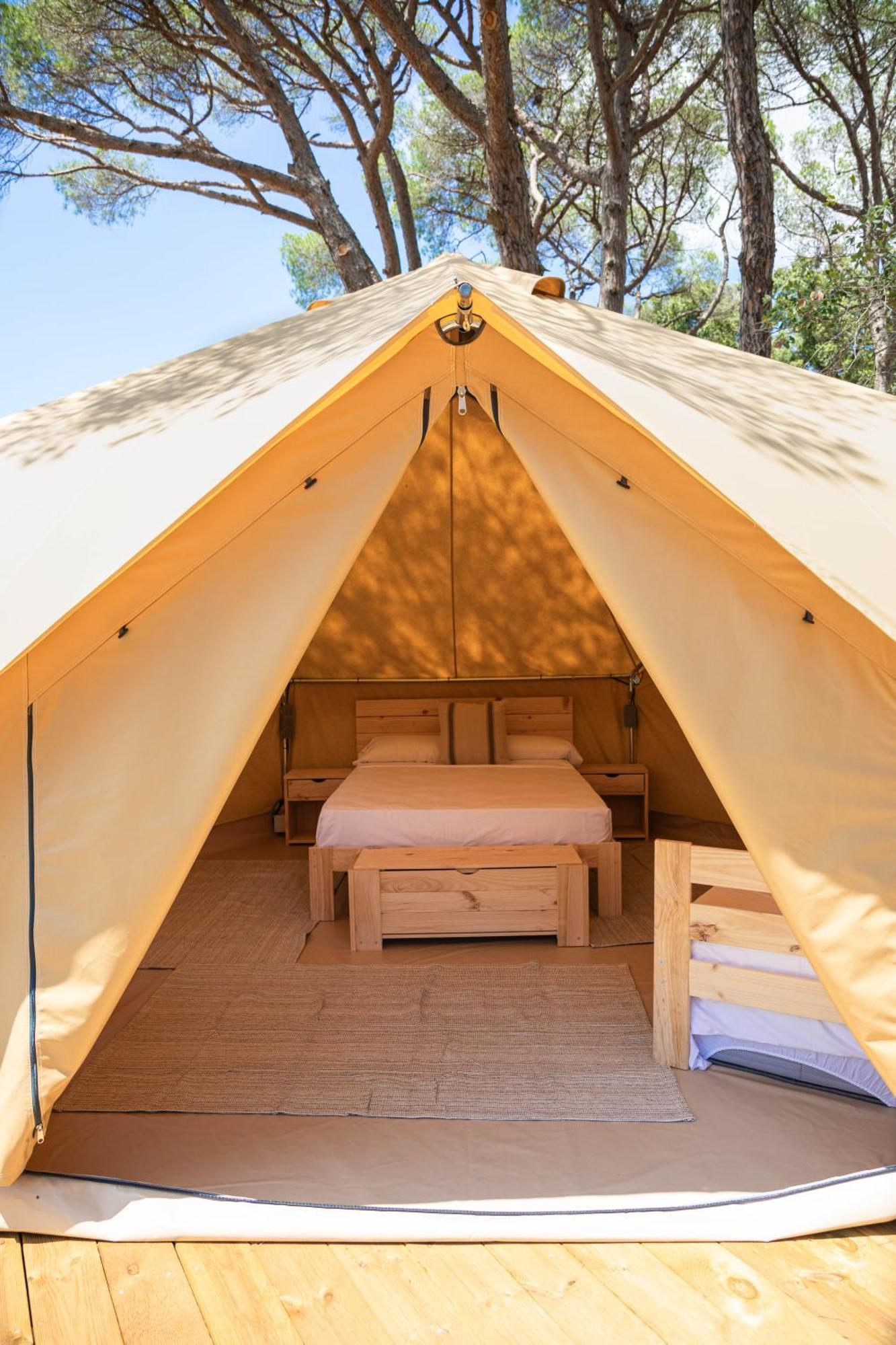 Camping 3 Estrellas Costa Brava ヴァイ・ジョブレガ エクステリア 写真