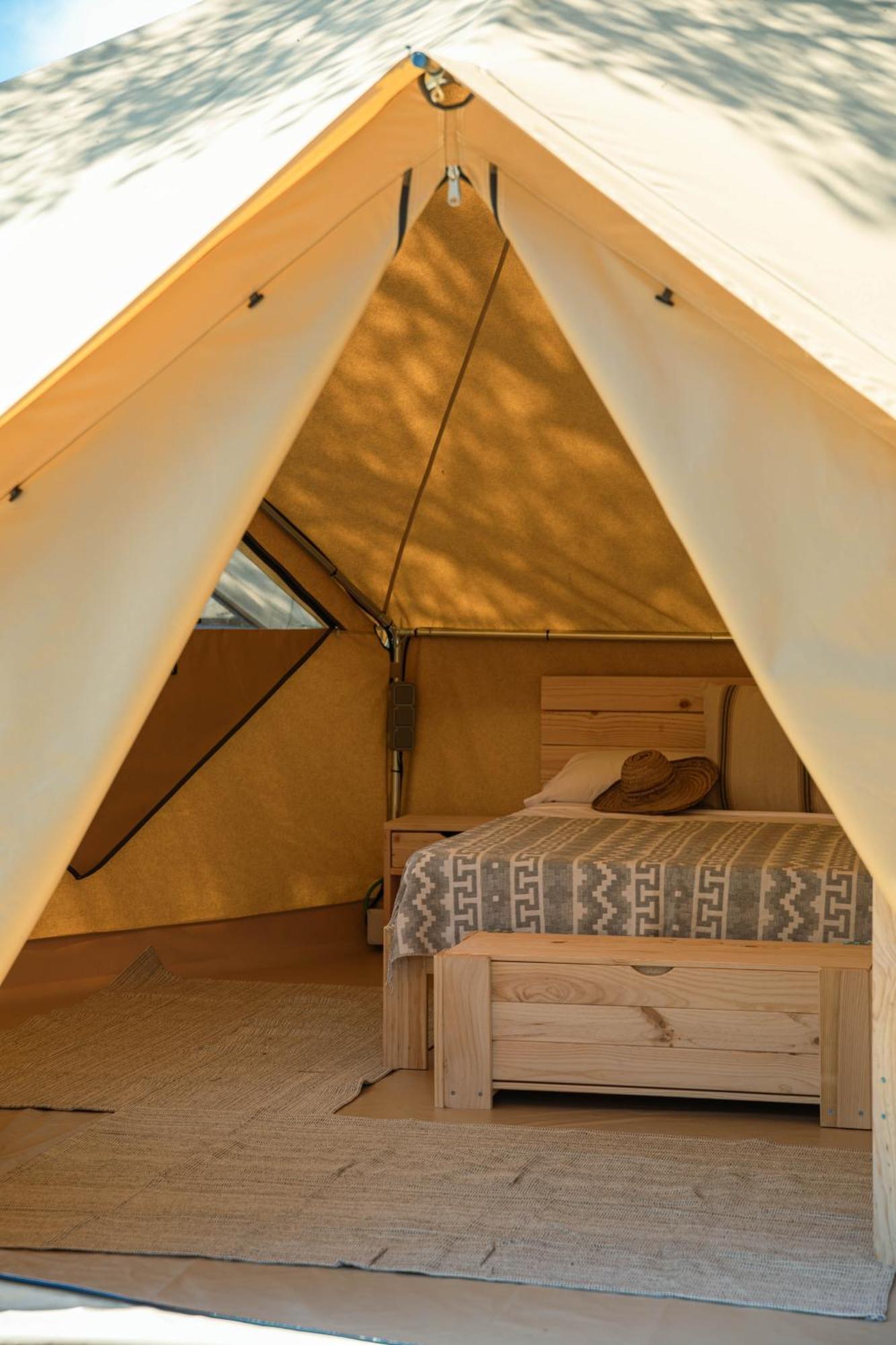 Camping 3 Estrellas Costa Brava ヴァイ・ジョブレガ エクステリア 写真