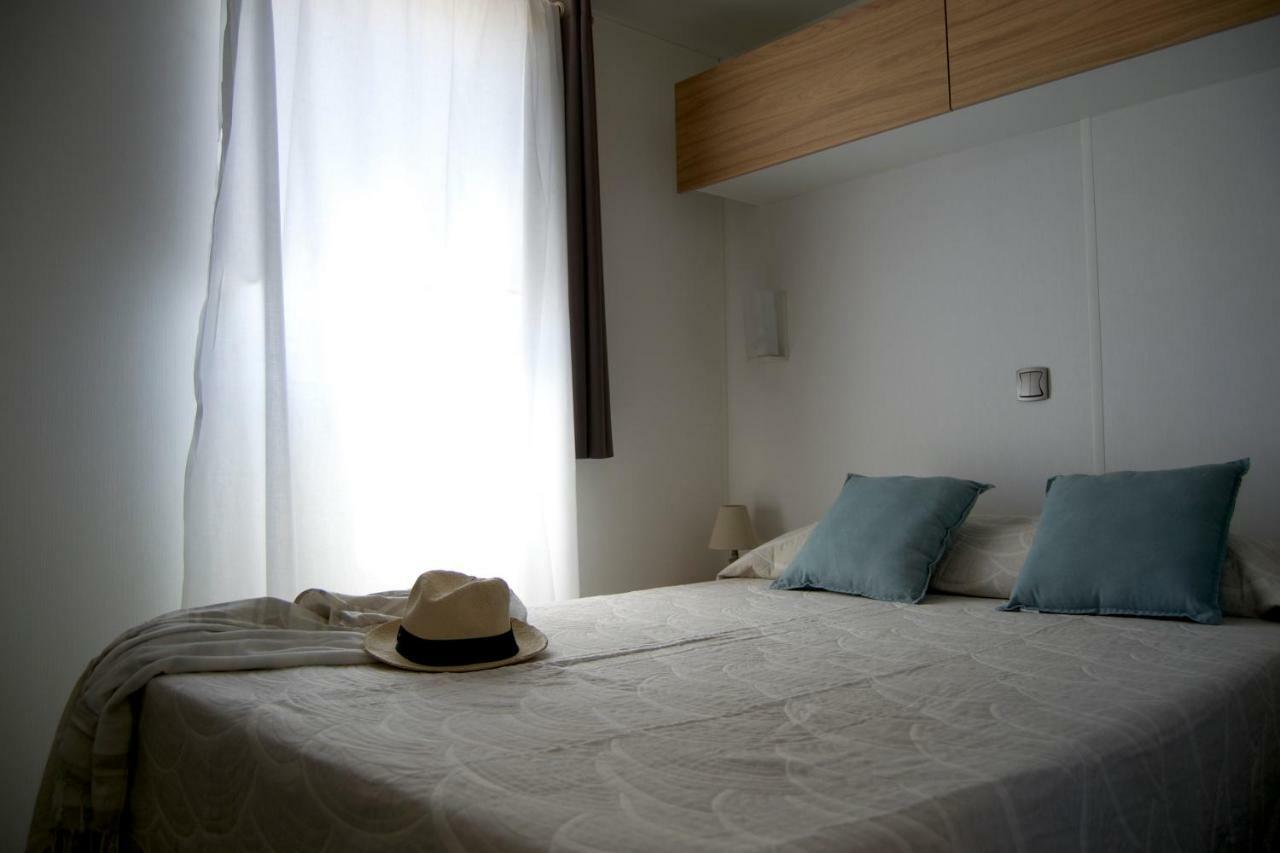 Camping 3 Estrellas Costa Brava ヴァイ・ジョブレガ エクステリア 写真