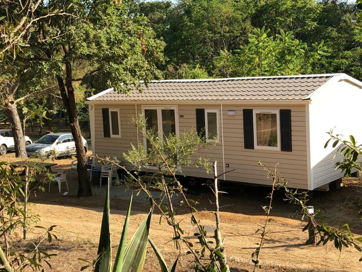 Camping 3 Estrellas Costa Brava ヴァイ・ジョブレガ エクステリア 写真